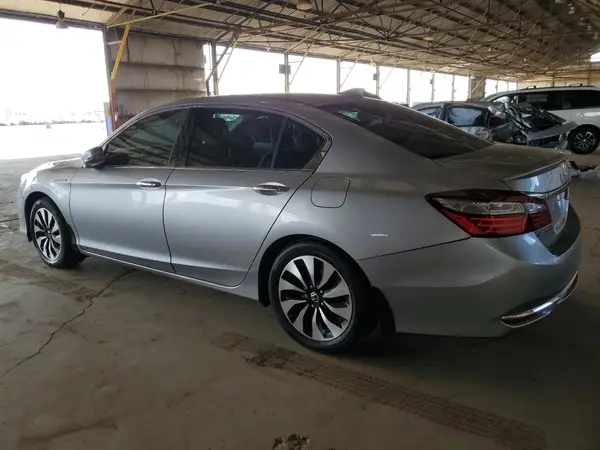 JHMCR6F58HC015136 2017 HONDA ACCORD - Image 2