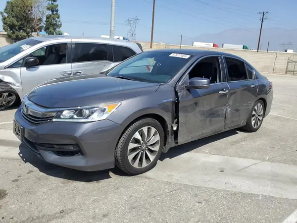 JHMCR6F58HC017503 2017 HONDA ACCORD - Image 1