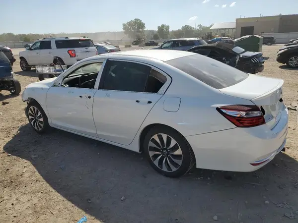 JHMCR6F58HC022006 2017 HONDA ACCORD - Image 2