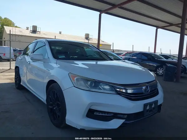 JHMCR6F58HC022460 2017 HONDA ACCORD - Image 1