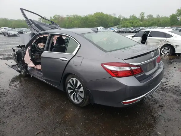 JHMCR6F58HC024824 2017 HONDA ACCORD - Image 2