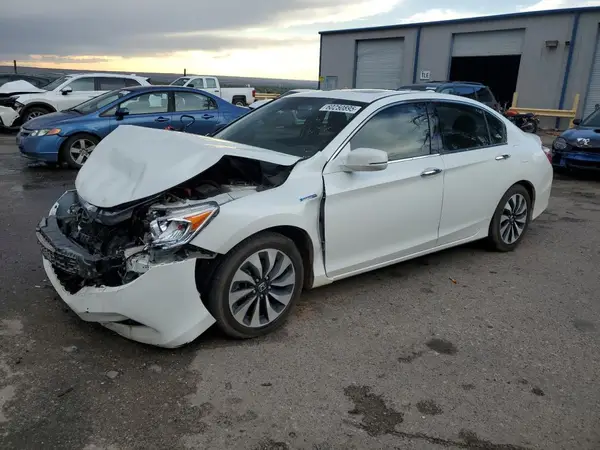 JHMCR6F58HC025973 2017 HONDA ACCORD - Image 1