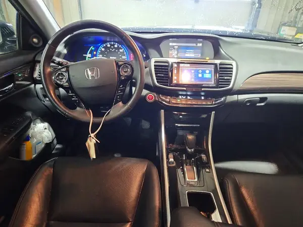 JHMCR6F58HC028047 2017 HONDA ACCORD - Image 8