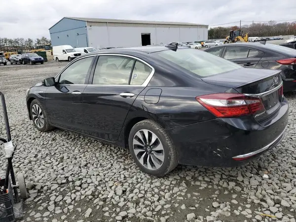 JHMCR6F58HC029988 2017 HONDA ACCORD - Image 2