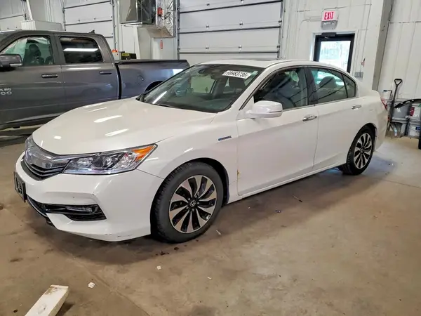 JHMCR6F59HC002086 2017 HONDA ACCORD - Image 1