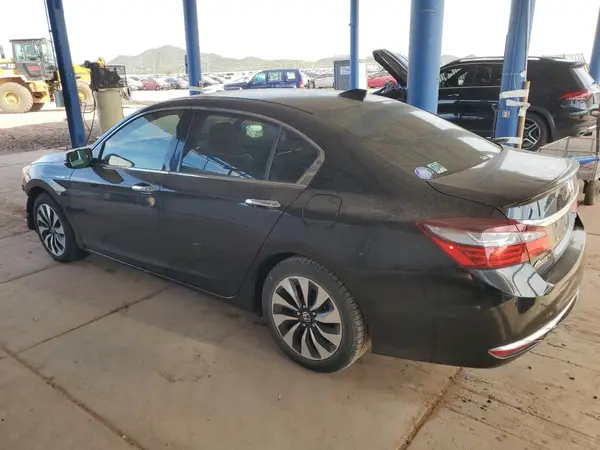 JHMCR6F59HC007319 2017 HONDA ACCORD - Image 2