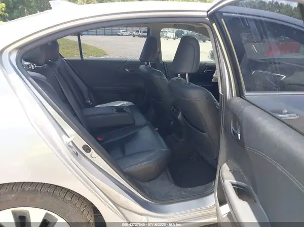 JHMCR6F59HC010060 2017 HONDA ACCORD - Image 8
