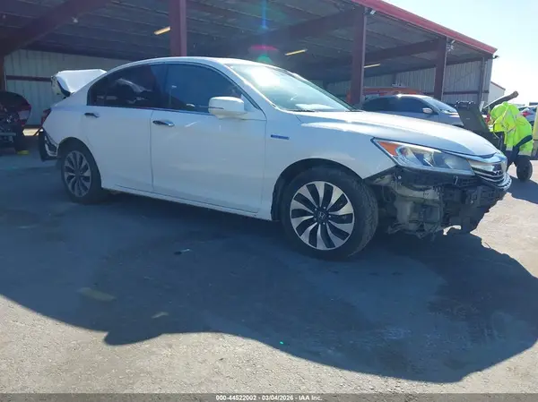 JHMCR6F59HC015002 2017 HONDA ACCORD - Image 1