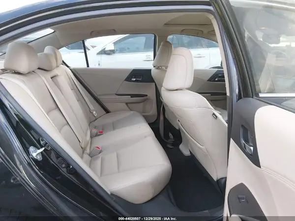 JHMCR6F59HC015632 2017 HONDA ACCORD - Image 8