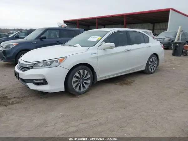 JHMCR6F59HC015811 2017 HONDA ACCORD - Image 2