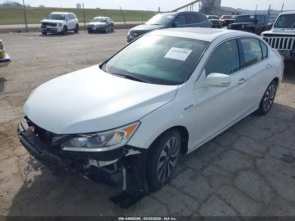 JHMCR6F59HC016425 2017 HONDA ACCORD - Image 2