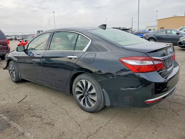 JHMCR6F59HC023620 2017 HONDA ACCORD - Image 2