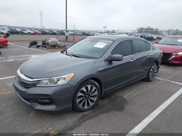 JHMCR6F59HC024847 2017 HONDA ACCORD - Image 2