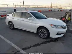 JHMCR6F59HC025982 2017 HONDA ACCORD
