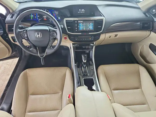 JHMCR6F59HC029904 2017 HONDA ACCORD - Image 8