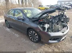 JHMCR6F5XHC002260 2017 HONDA ACCORD