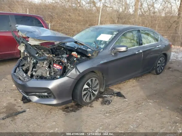 JHMCR6F5XHC002260 2017 HONDA ACCORD - Image 2