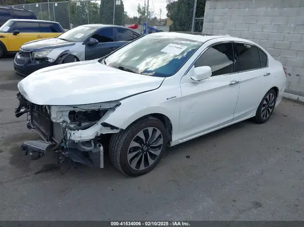 JHMCR6F5XHC003909 2017 HONDA ACCORD - Image 2