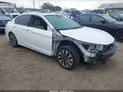 JHMCR6F5XHC008589 2017 HONDA ACCORD