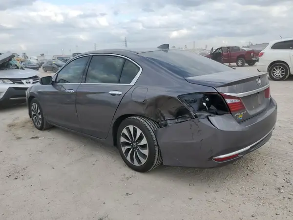 JHMCR6F5XHC012979 2017 HONDA ACCORD - Image 2