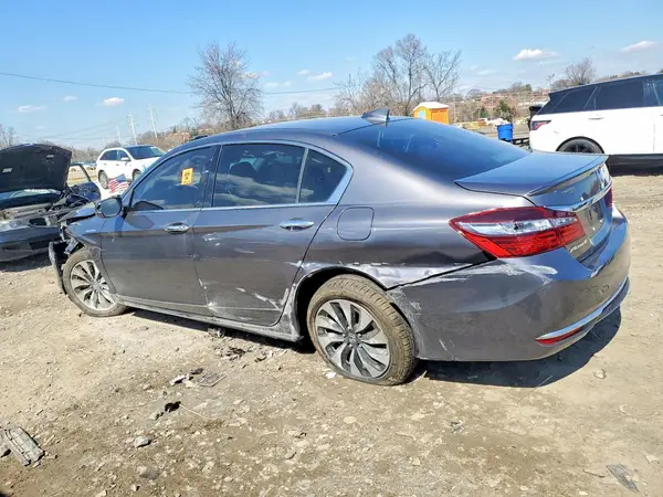 JHMCR6F5XHC020810 2017 HONDA ACCORD - Image 2
