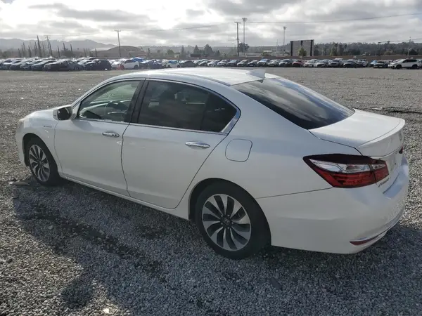 JHMCR6F5XHC024386 2017 HONDA ACCORD - Image 2
