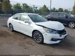 JHMCR6F5XHC027045 2017 HONDA ACCORD