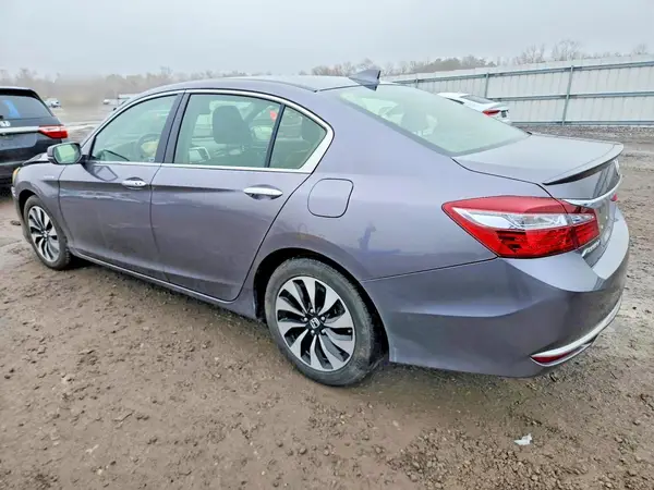 JHMCR6F5XHC030057 2017 HONDA ACCORD - Image 2