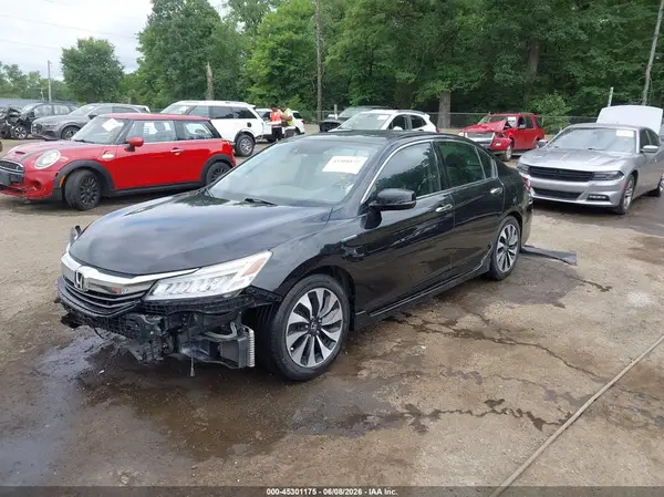 JHMCR6F70HC000308 2017 HONDA ACCORD - Image 2