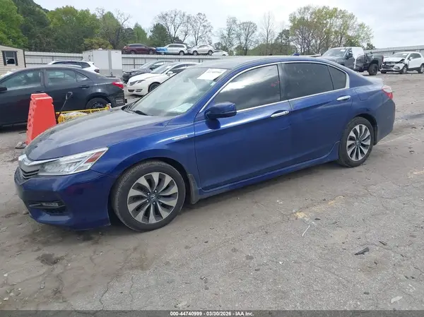 JHMCR6F70HC001653 2017 HONDA ACCORD - Image 2