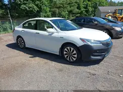 JHMCR6F70HC013043 2017 HONDA ACCORD