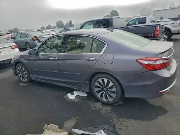 JHMCR6F70HC014290 2017 HONDA ACCORD - Image 2