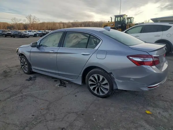 JHMCR6F70HC015097 2017 HONDA ACCORD - Image 2