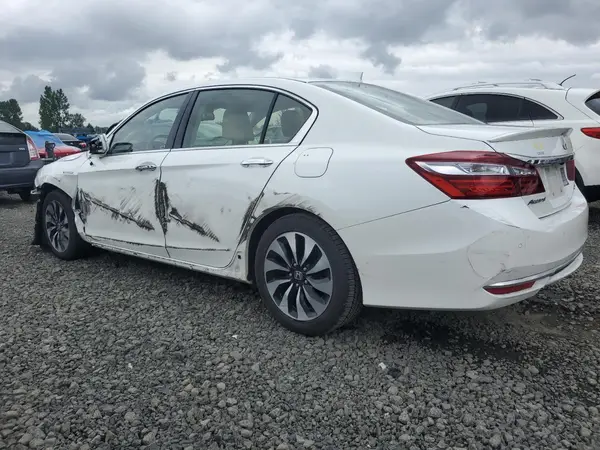 JHMCR6F70HC028304 2017 HONDA ACCORD - Image 2
