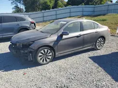 JHMCR6F70HC028450 2017 HONDA ACCORD