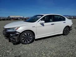 JHMCR6F70HC031848 2017 HONDA ACCORD