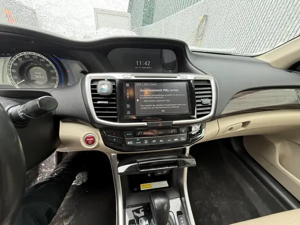 JHMCR6F70HC800428 2017 HONDA ACCORD - Image 8