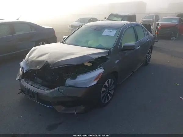 JHMCR6F71HC001189 2017 HONDA ACCORD - Image 2