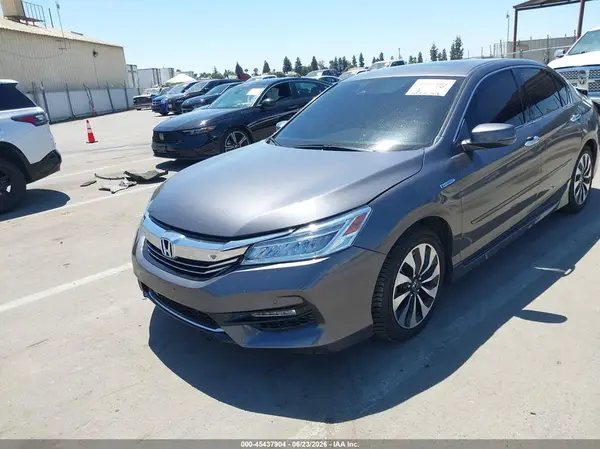 JHMCR6F71HC001984 2017 HONDA ACCORD - Image 2