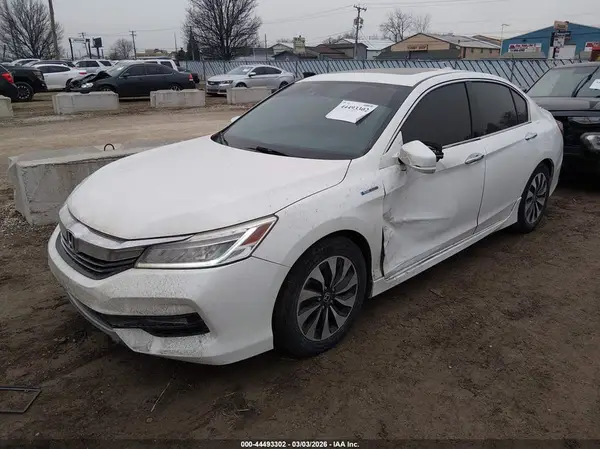 JHMCR6F71HC005842 2017 HONDA ACCORD - Image 2