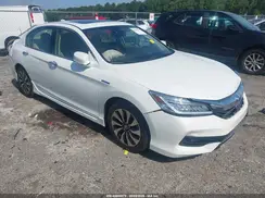 JHMCR6F71HC006005 2017 HONDA ACCORD
