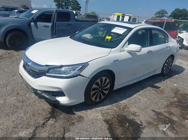 JHMCR6F71HC006005 2017 HONDA ACCORD - Image 2
