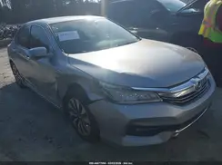 JHMCR6F71HC013827 2017 HONDA ACCORD