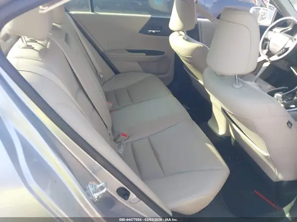 JHMCR6F71HC013827 2017 HONDA ACCORD - Image 8