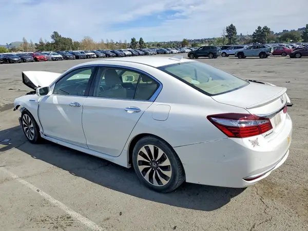 JHMCR6F71HC020504 2017 HONDA ACCORD - Image 2