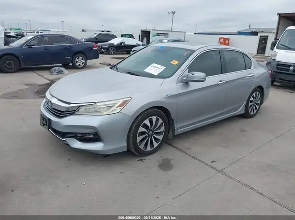 JHMCR6F71HC028330 2017 HONDA ACCORD - Image 2