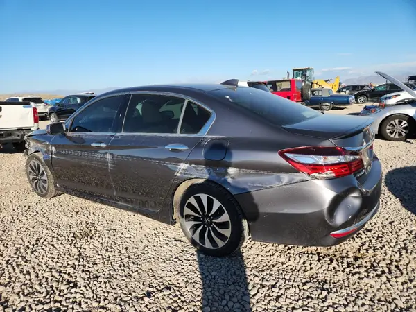 JHMCR6F71HC028473 2017 HONDA ACCORD - Image 2