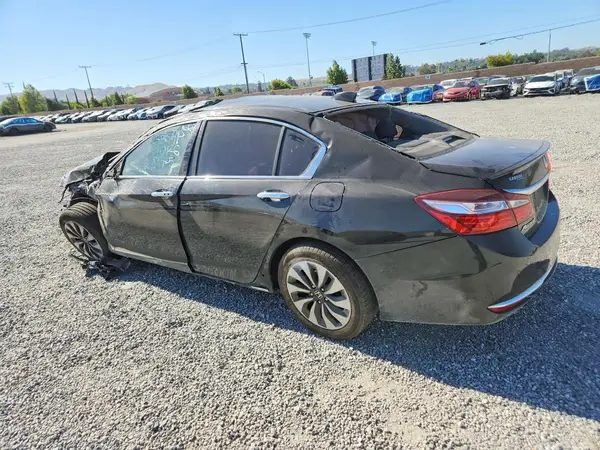 JHMCR6F72HC006580 2017 HONDA ACCORD - Image 2