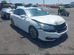 JHMCR6F72HC007163 2017 HONDA ACCORD