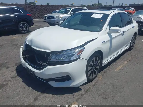 JHMCR6F72HC007163 2017 HONDA ACCORD - Image 2